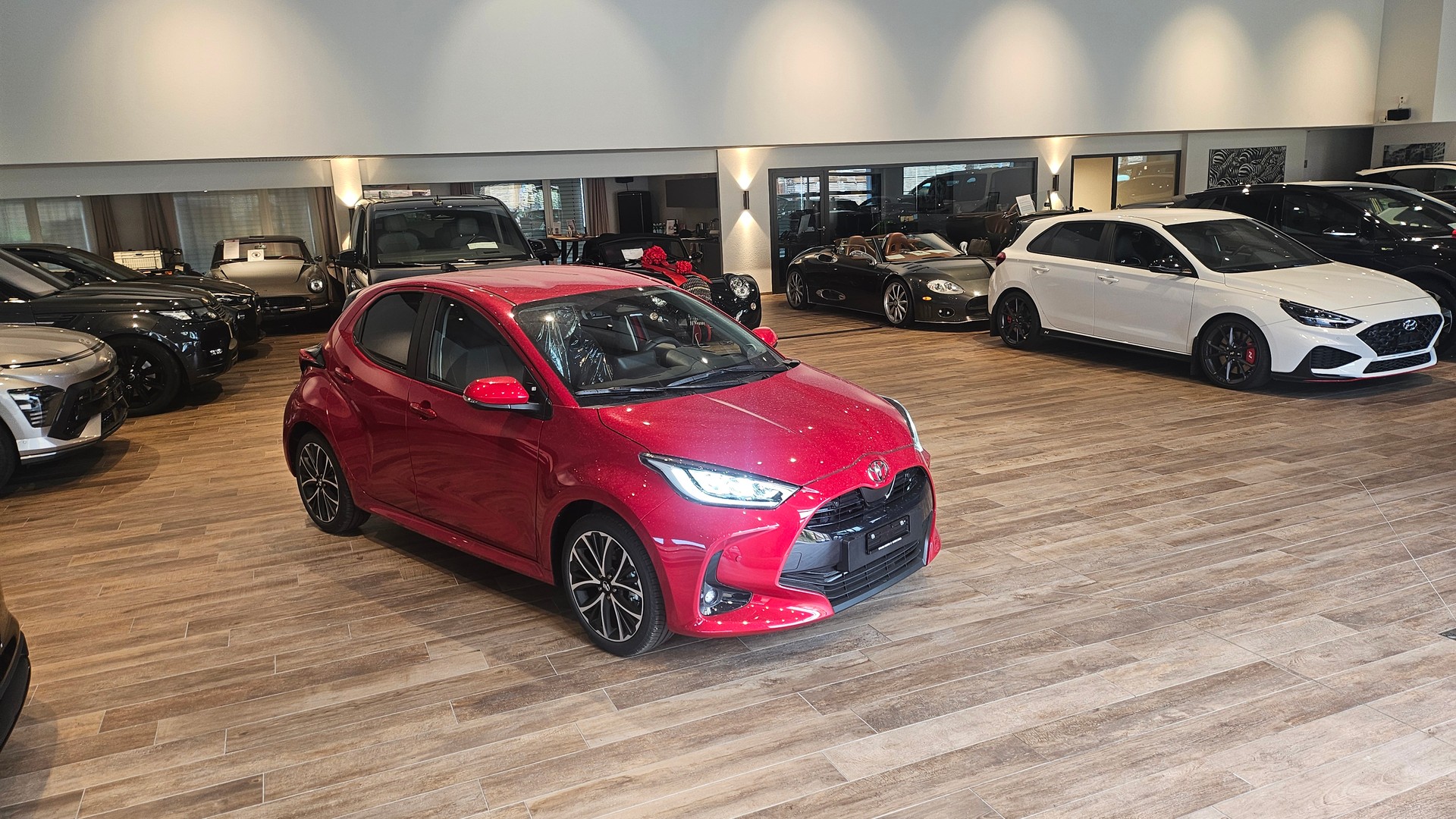TOYOTA Yaris 1.5 Teamplayer e-CVTđ„đ„đ„-image-5