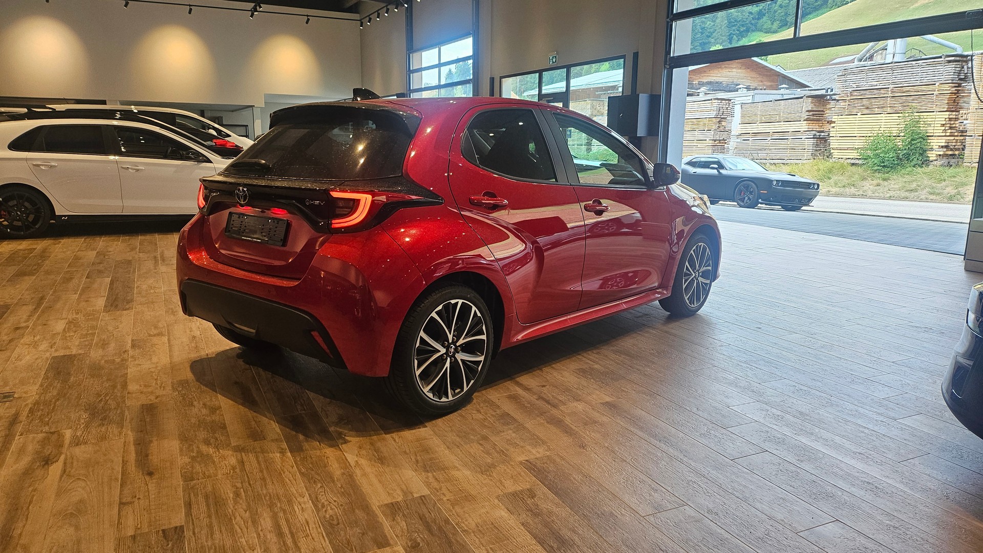 TOYOTA Yaris 1.5 Teamplayer e-CVTđ„đ„đ„-image-8