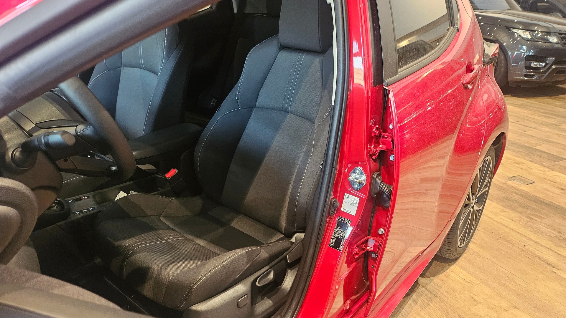 TOYOTA Yaris 1.5 Teamplayer e-CVTđ„đ„đ„-image-23