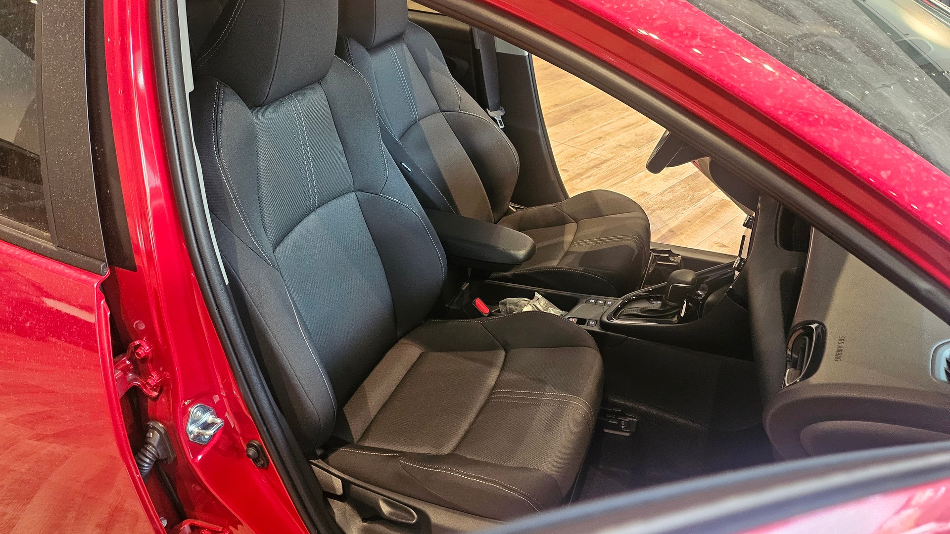 TOYOTA Yaris 1.5 Teamplayer e-CVTđ„đ„đ„-image-16