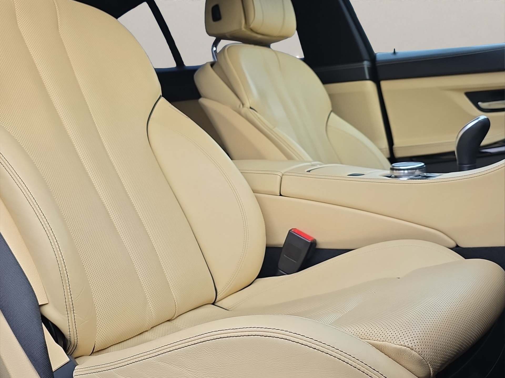 BMW 640d Gran Coupé xDrive-image-17