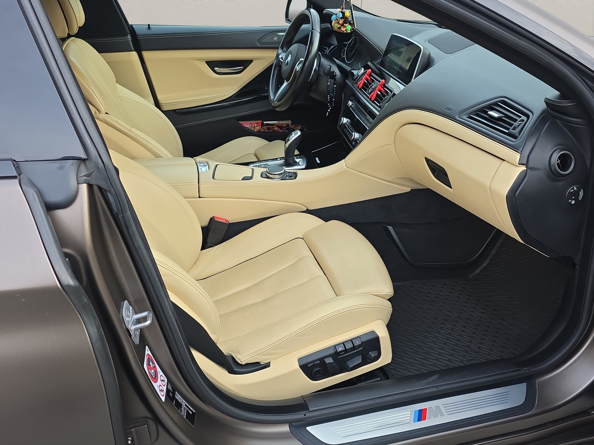 BMW 640d Gran Coupé xDrive-image-14
