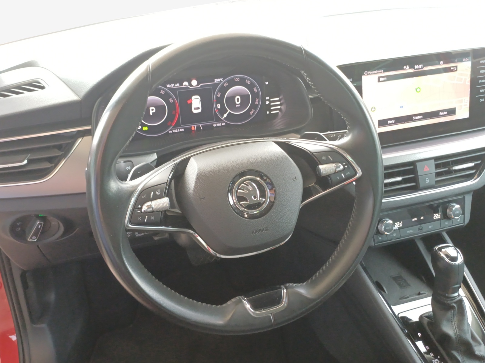 SKODA Scala 1.5 TSI ACT Ambition DSG-image-9