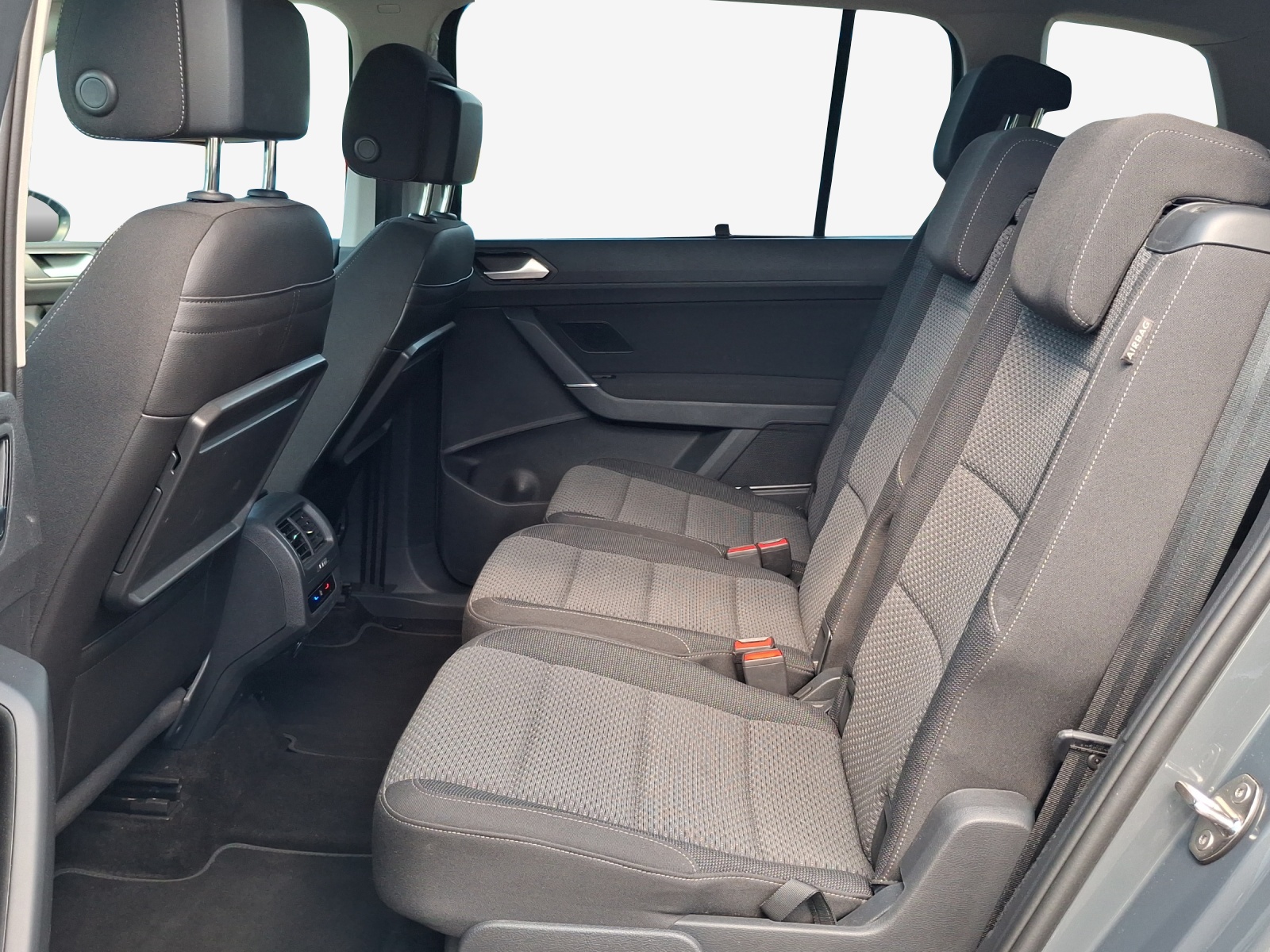 VW Touran 1.5 TSI EVO Comfortline DSG-image-11