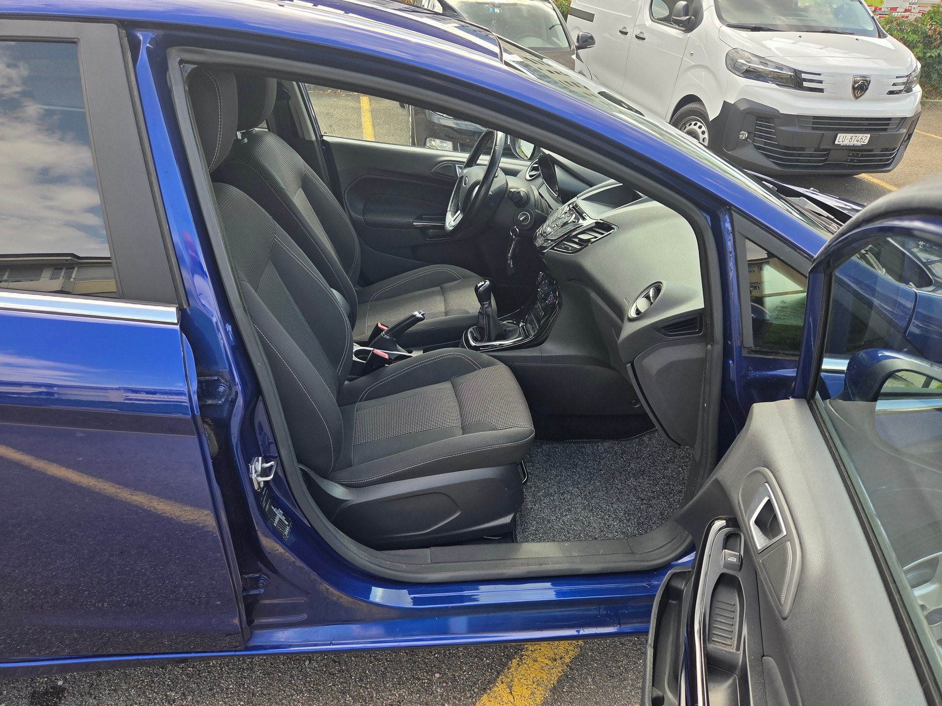 FORD Fiesta 1.0 SCTi Titanium-image-12