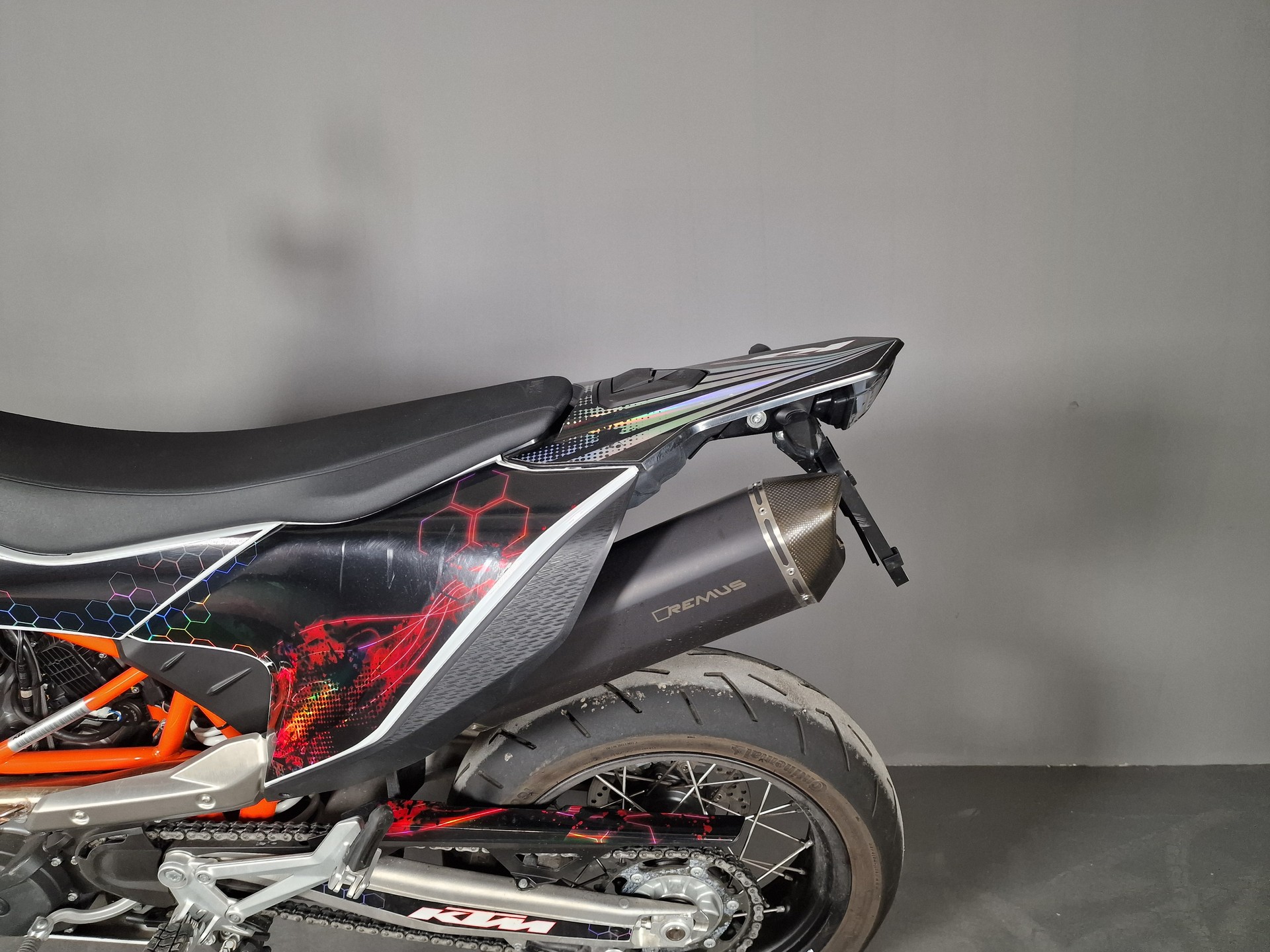 KTM 690 SMC R ABS (35 kW)-image-4