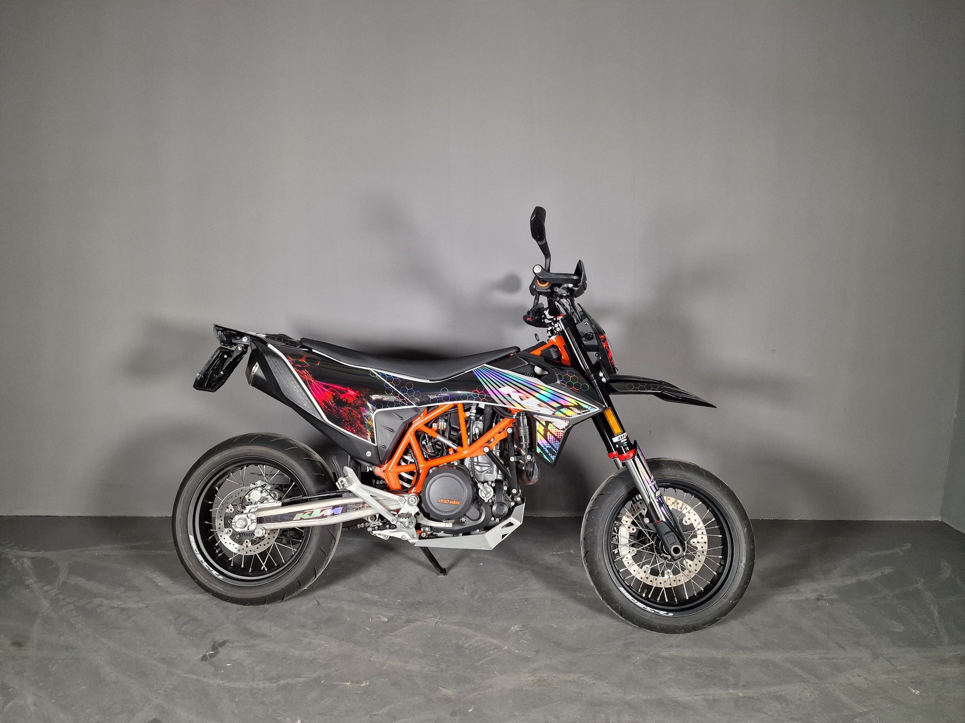 KTM 690 SMC R ABS (35 kW)-image-7