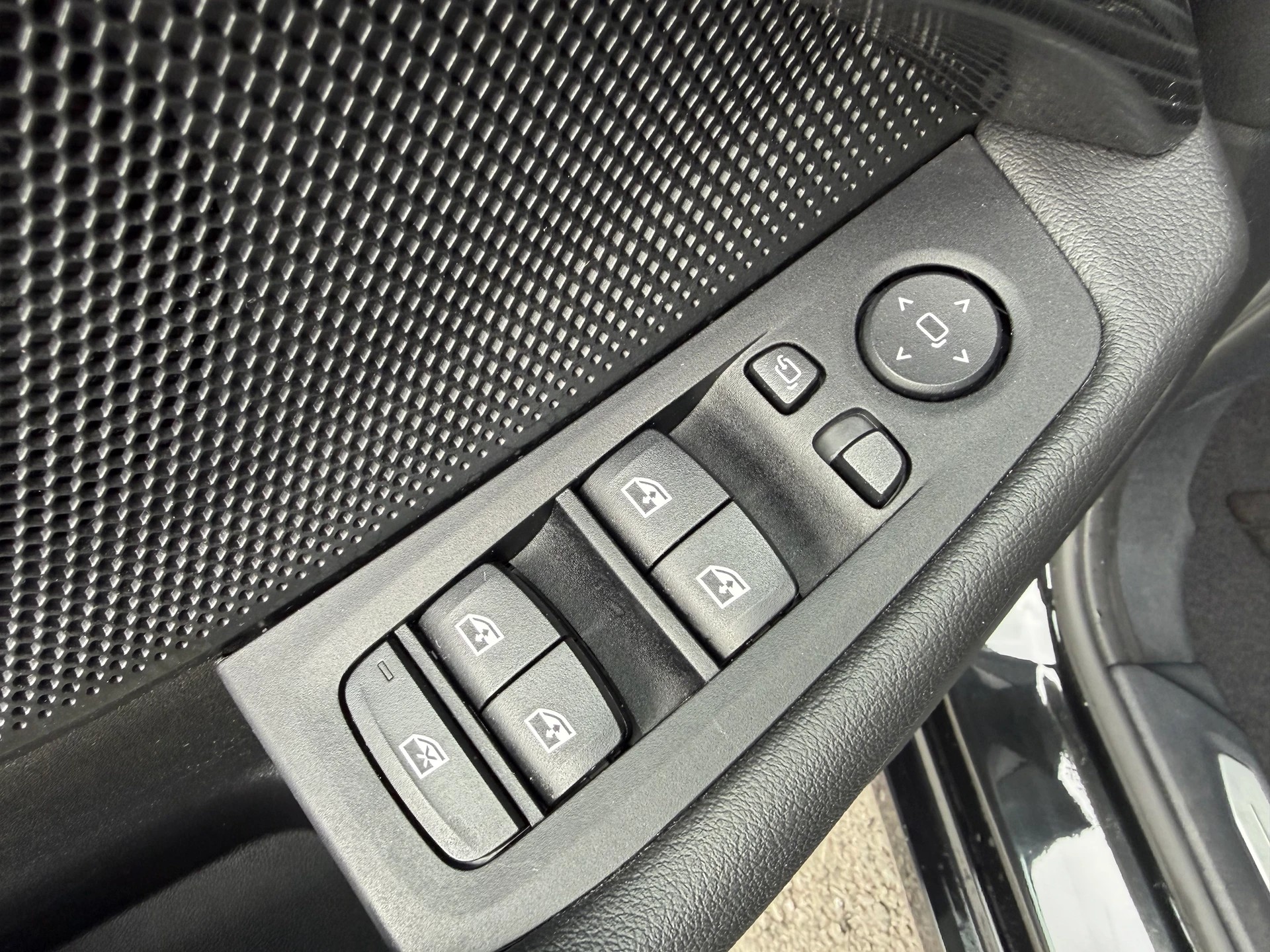 BMW 118i Steptronic Sport Line-image-12