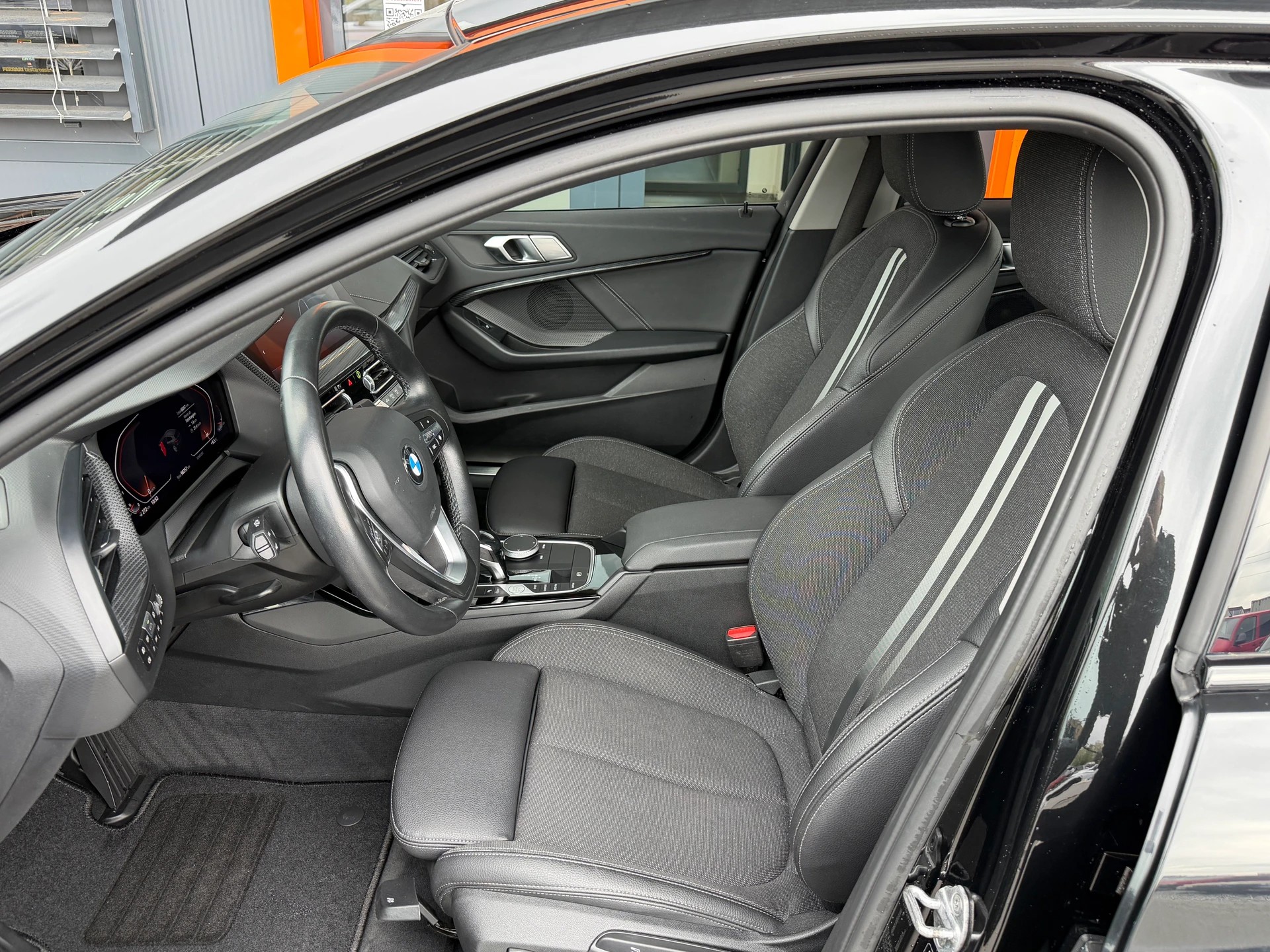BMW 118i Steptronic Sport Line-image-5