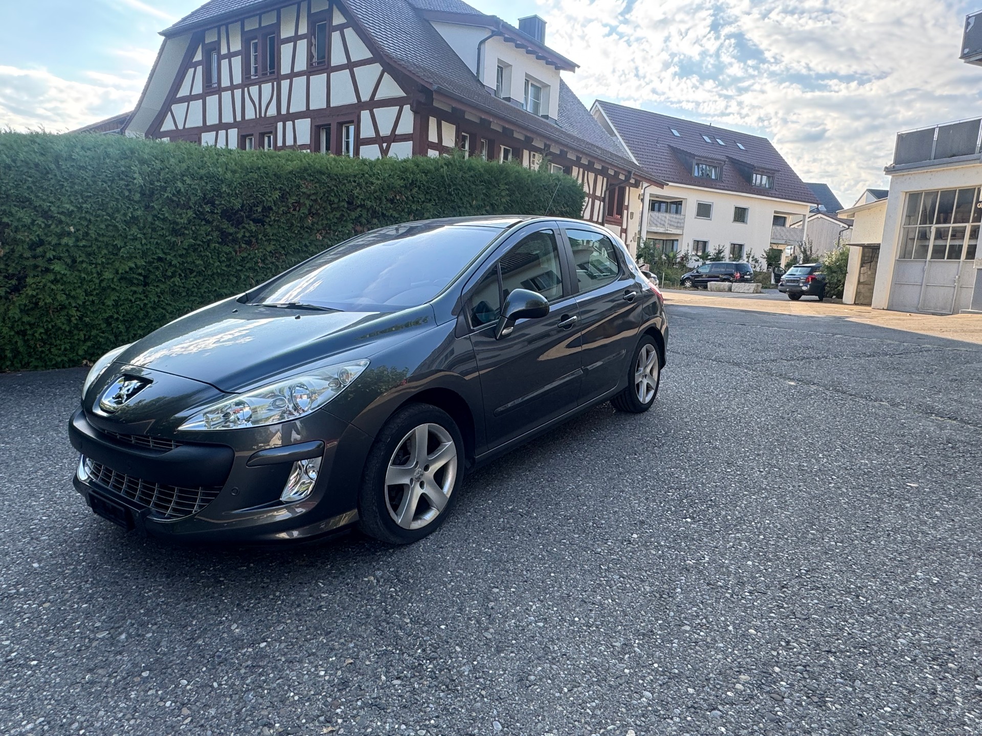 PEUGEOT 308 1.6 16V T Sport Pack Automatic-image-1