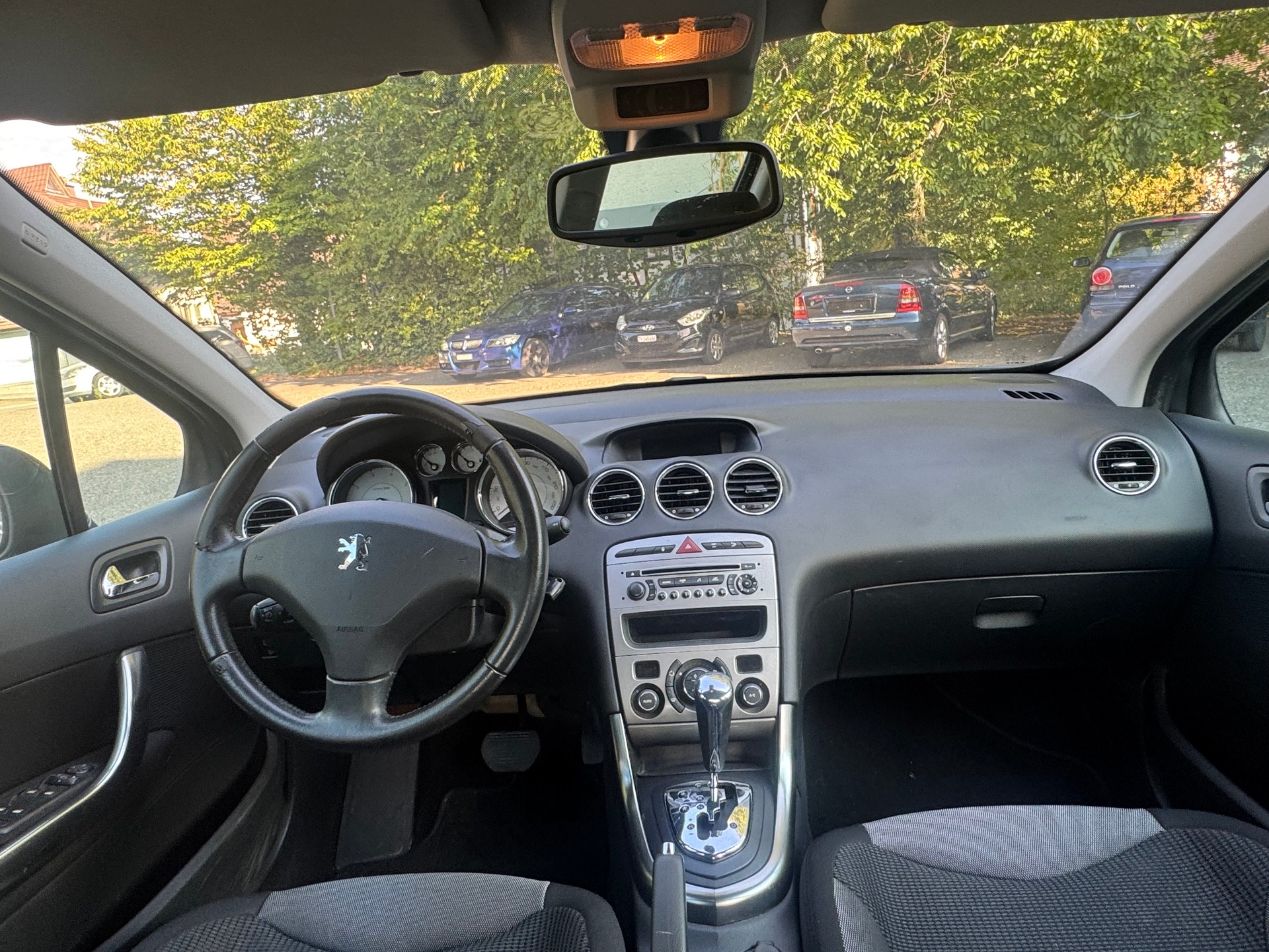 PEUGEOT 308 1.6 16V T Sport Pack Automatic-image-6