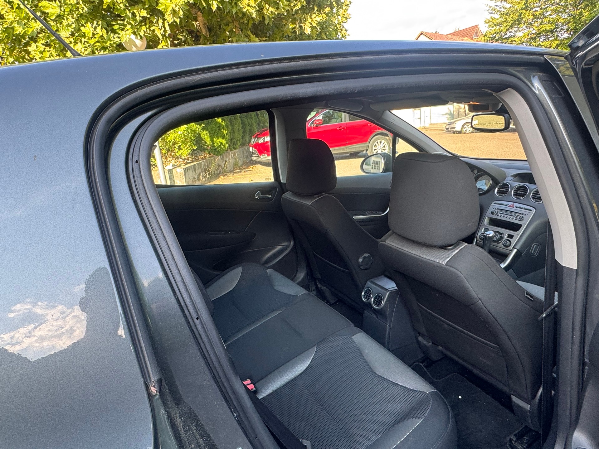 PEUGEOT 308 1.6 16V T Sport Pack Automatic-image-5