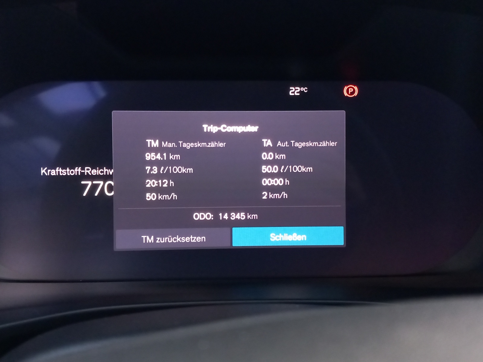 VOLVO XC40 2.0 B3 MH Plus Dark-image-16