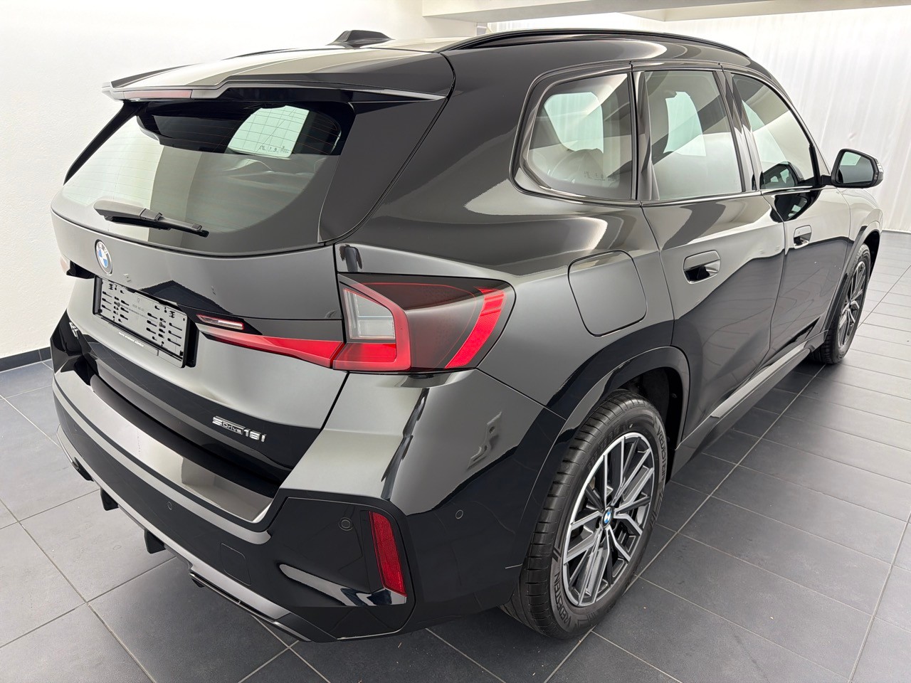 BMW X1 sDrive 18i M Sport-image-2