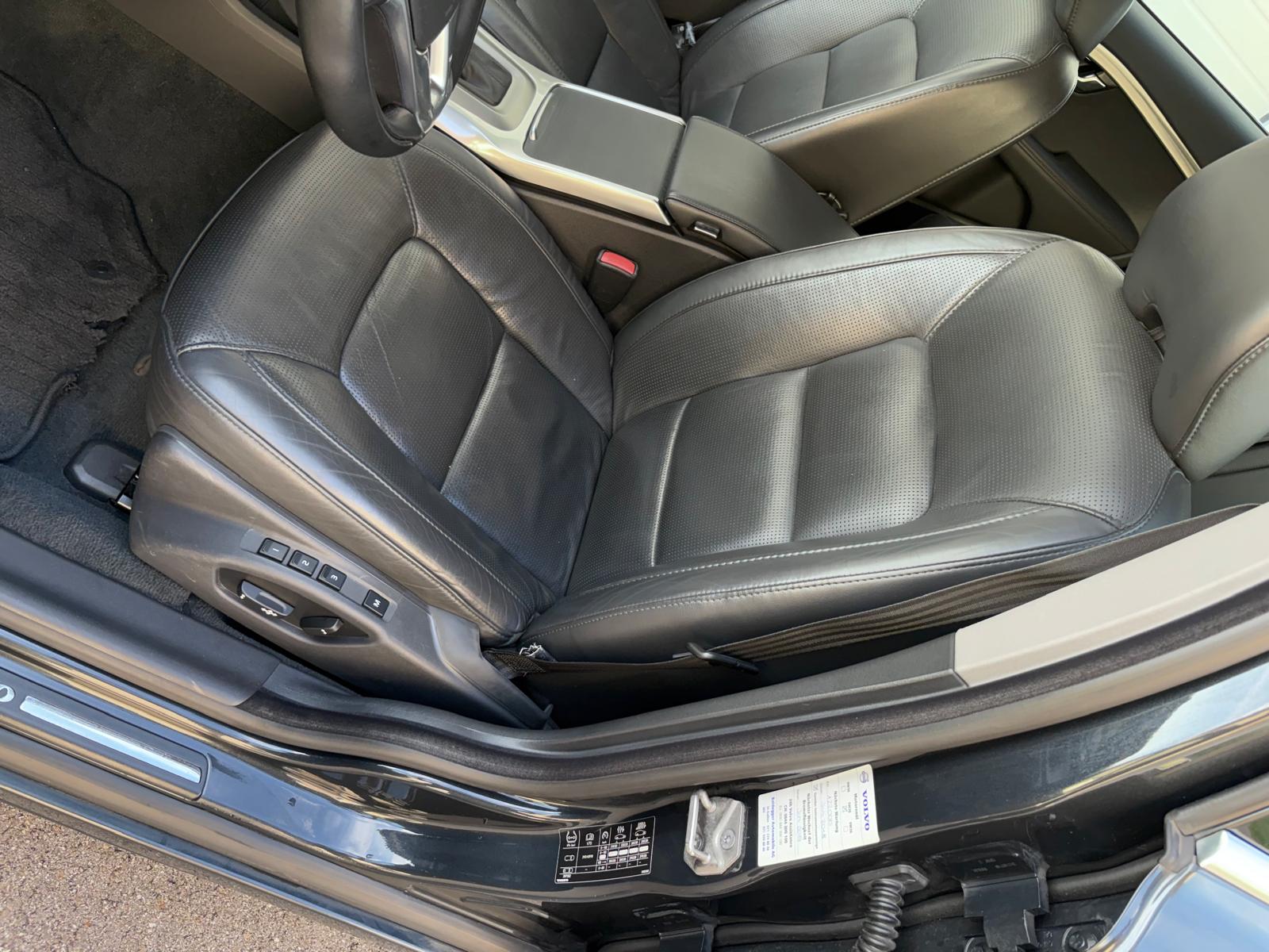 VOLVO V70 T5 Summum Powershift-image-8