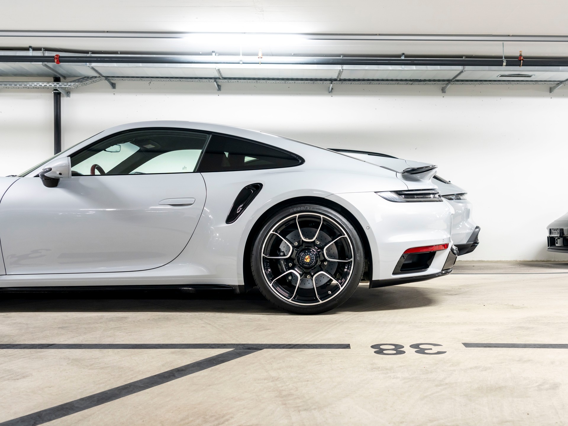PORSCHE 911 Turbo S PDK-image-6