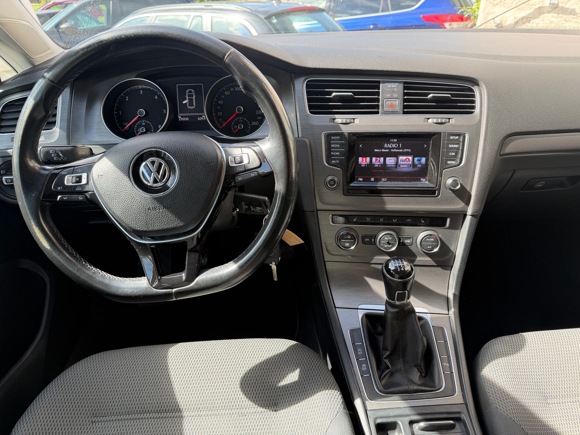 VW Golf 1.6 TDI Comfortline 4Motion-image-7