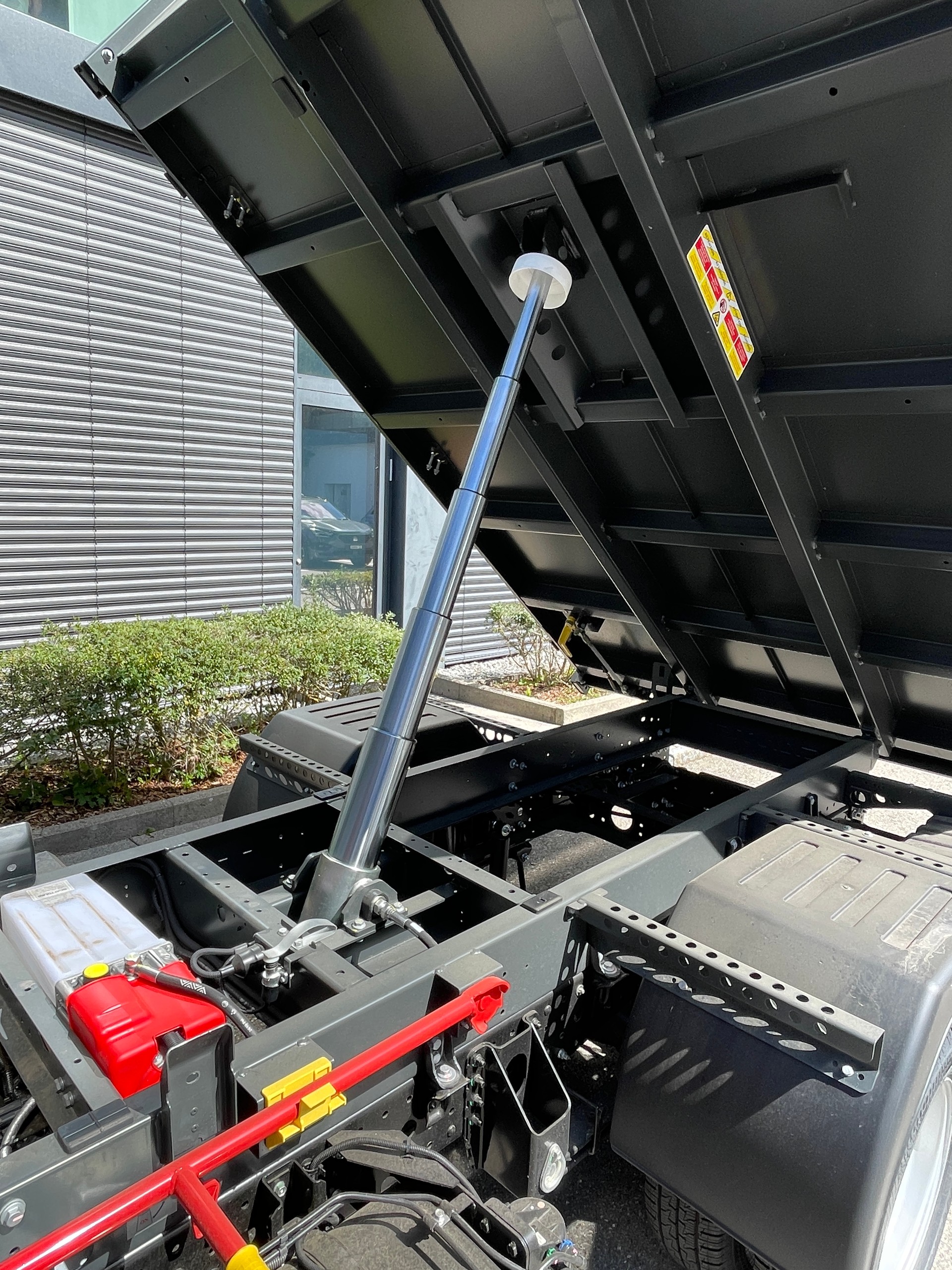 MITSUBISHI 3C15 Hinter-Kipper mit StauboxAHK-image-17
