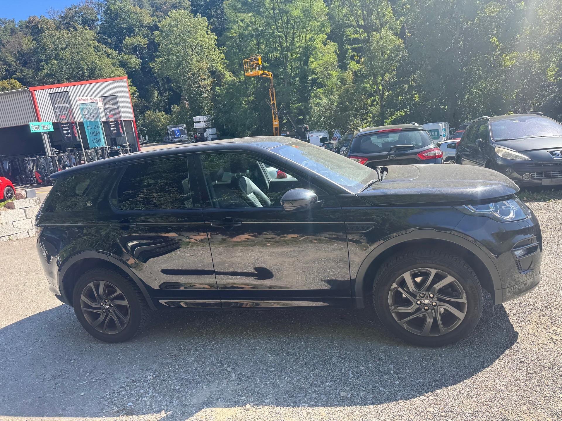 LAND ROVER Discovery Sport 2.0 TD4 HSE AT9-image-3