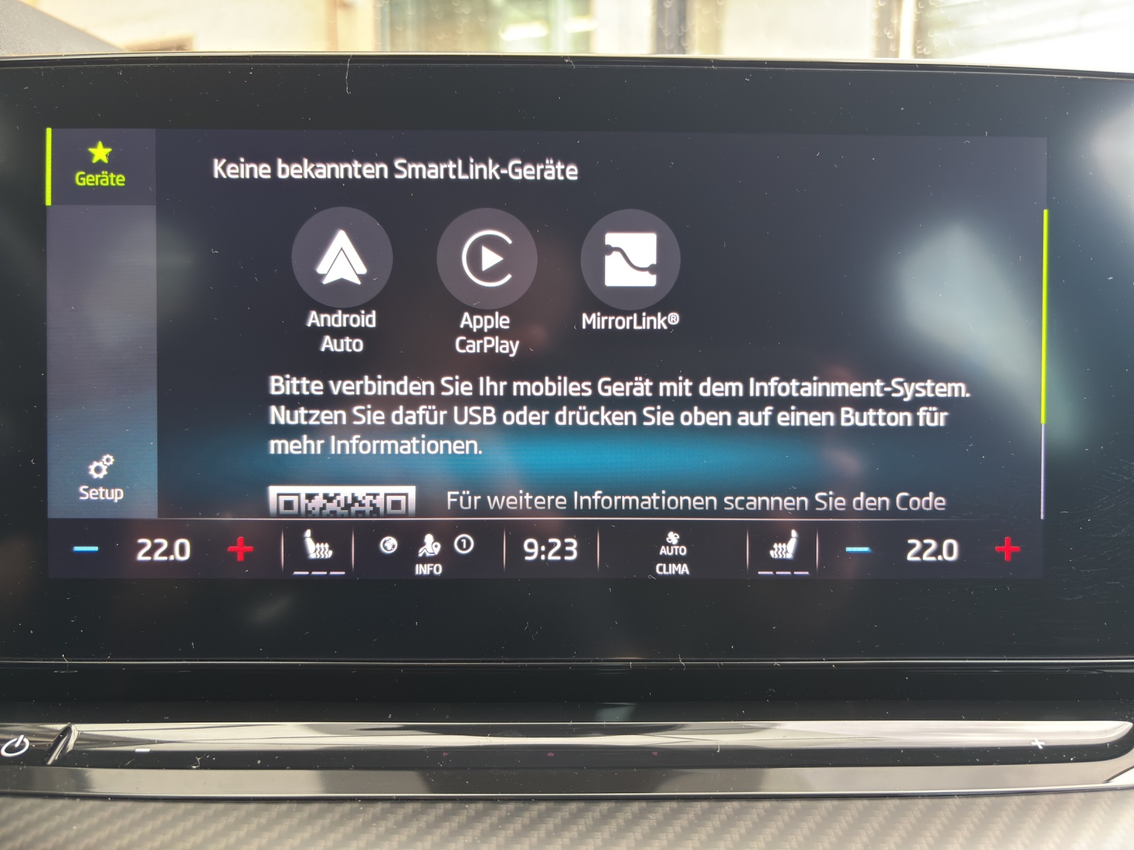 SKODA Octavia Combi 2.0 TDI DSG RS 4x4 mit fortl. Werksgarantie, AHK-Vorbereitung & Rückfahrkamera-image-24