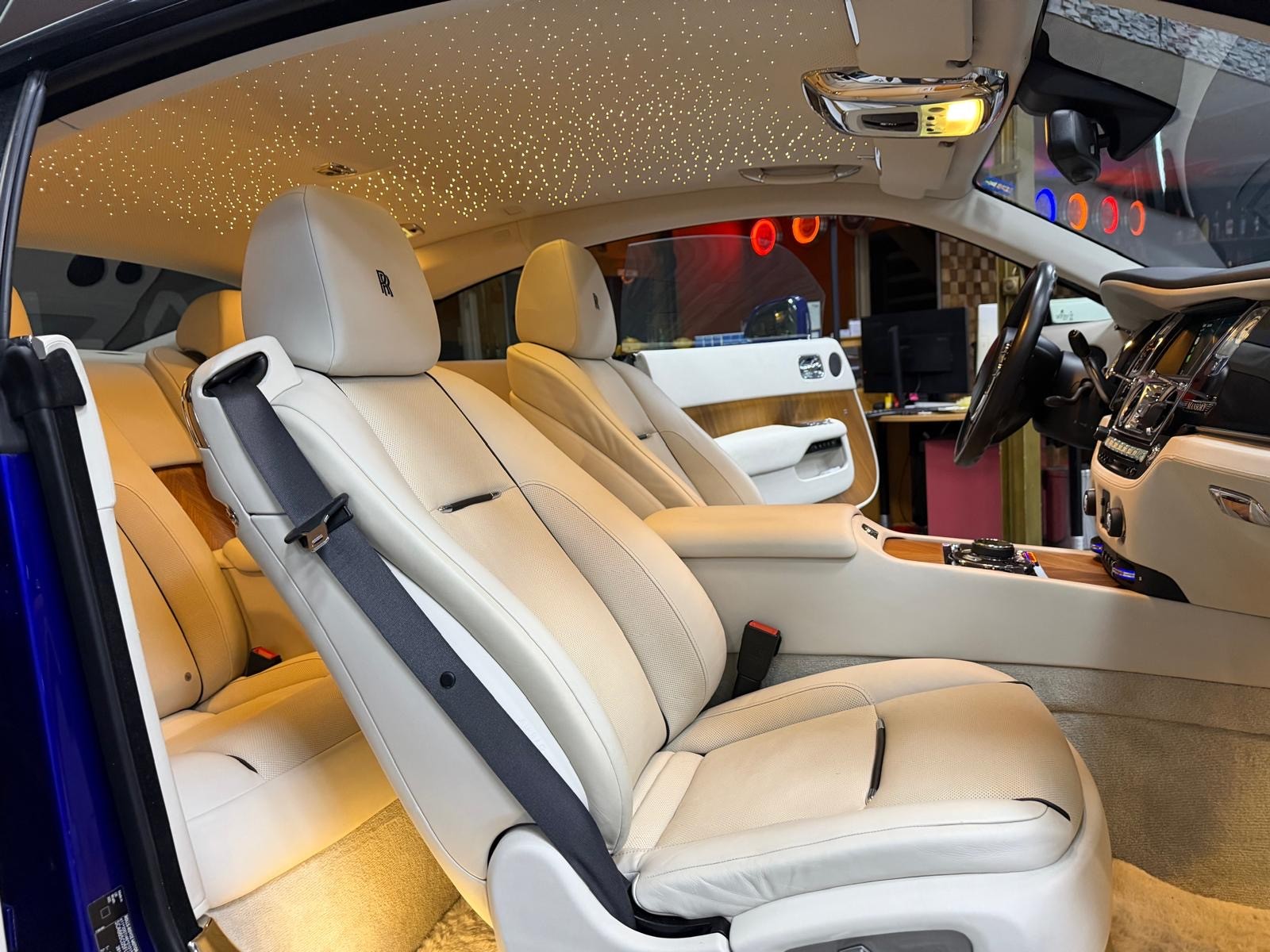 ROLLS-ROYCE Wraith 6.6 V12-image-14