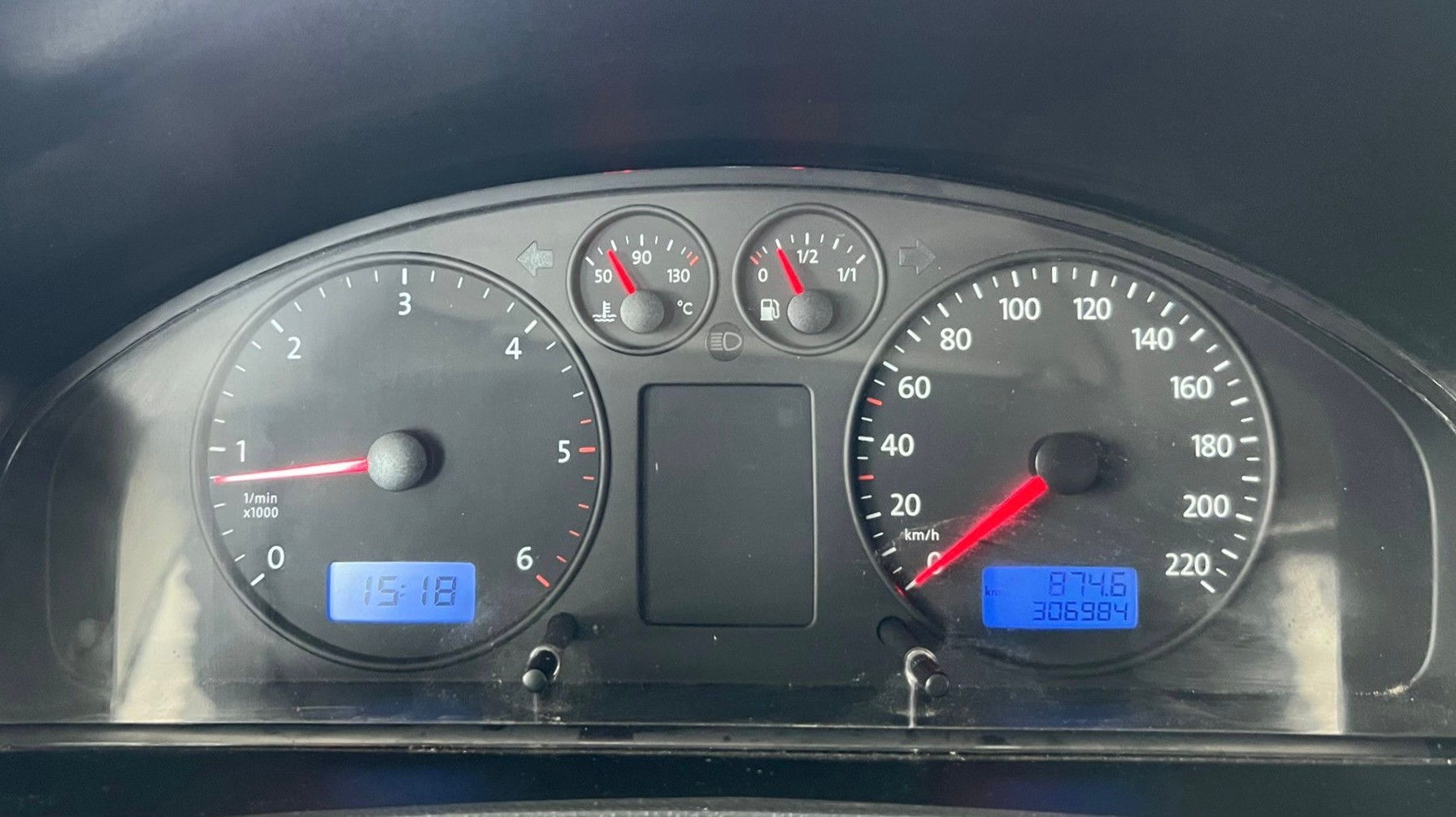 VW 2.5 TDI 131 CV-image-10