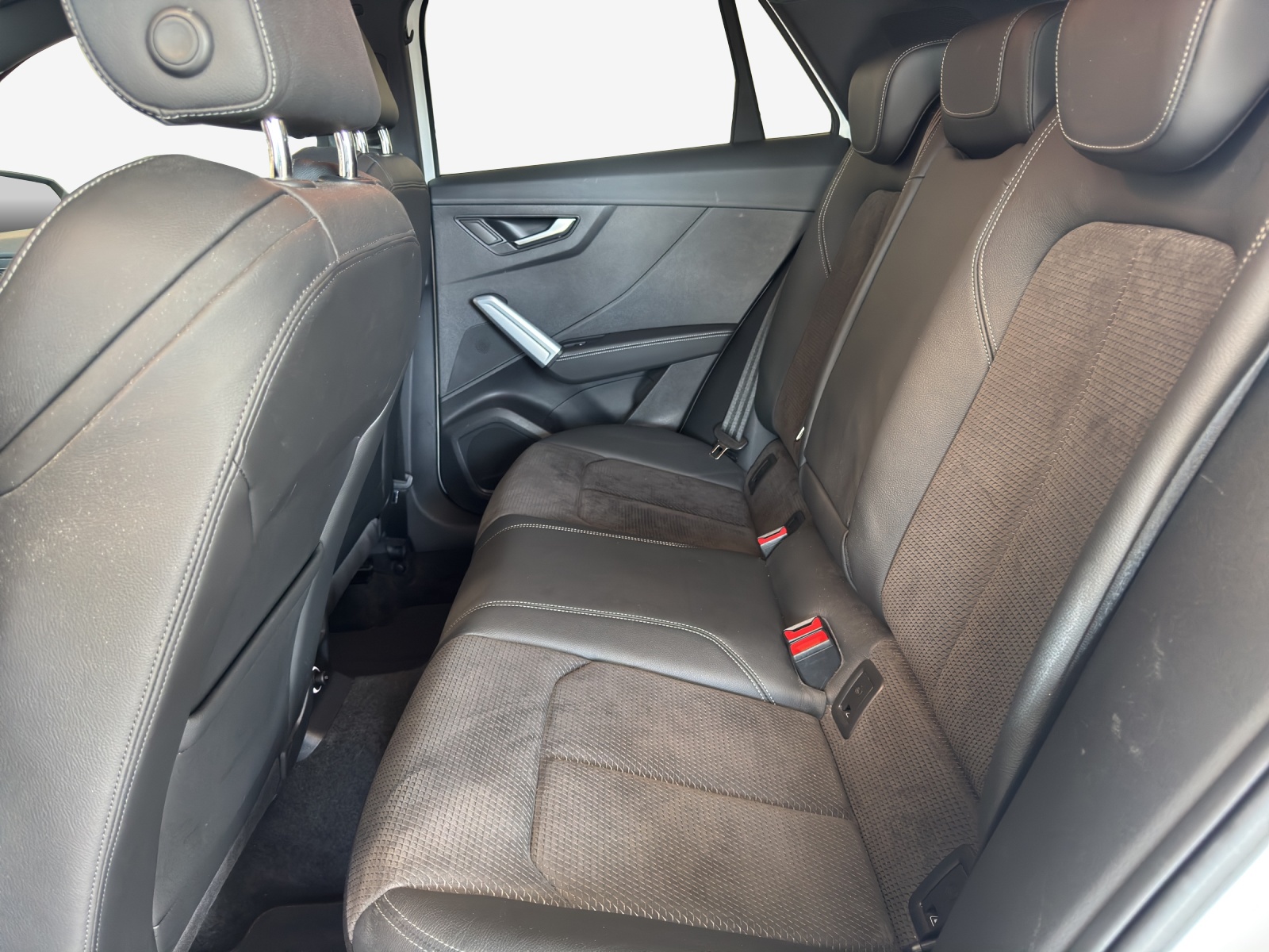 AUDI SQ2 TFSI quattro S-tronic-image-11