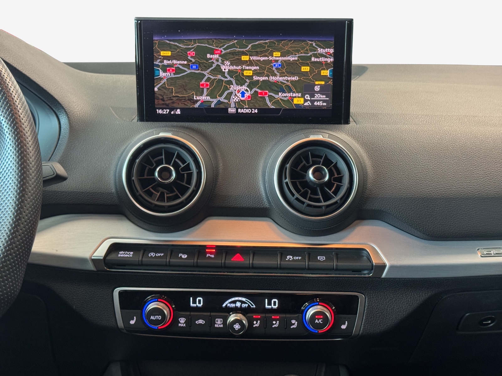 AUDI SQ2 TFSI quattro S-tronic-image-10