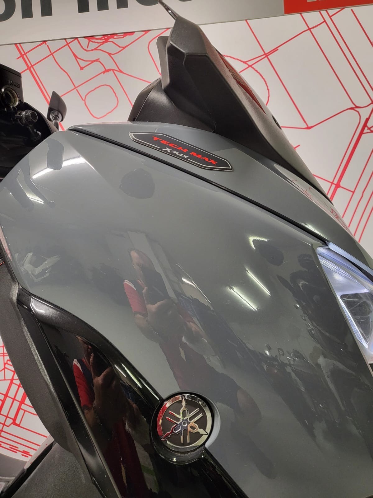 YAMAHA X-Max 300 Tech Max-showroom-element-1