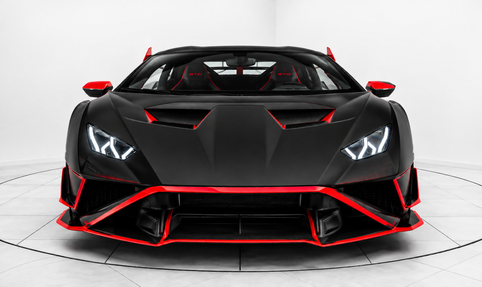 LAMBORGHINI Huracan STO Coupé DCT RWD-image-1