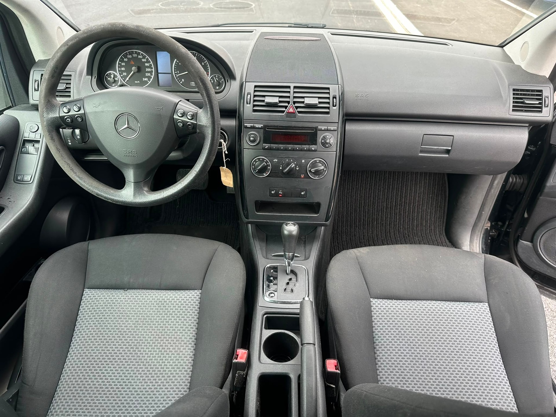 MERCEDES-BENZ A 170 Classic-image-9
