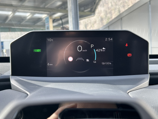 TOYOTA bZ4X Premium 73,1 kWh AWD-image-14