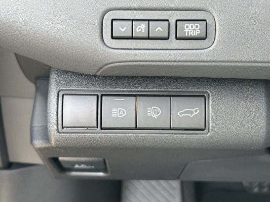 TOYOTA bZ4X Premium 73,1 kWh AWD-image-8