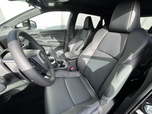 TOYOTA bZ4X Premium 73,1 kWh AWD-image-6