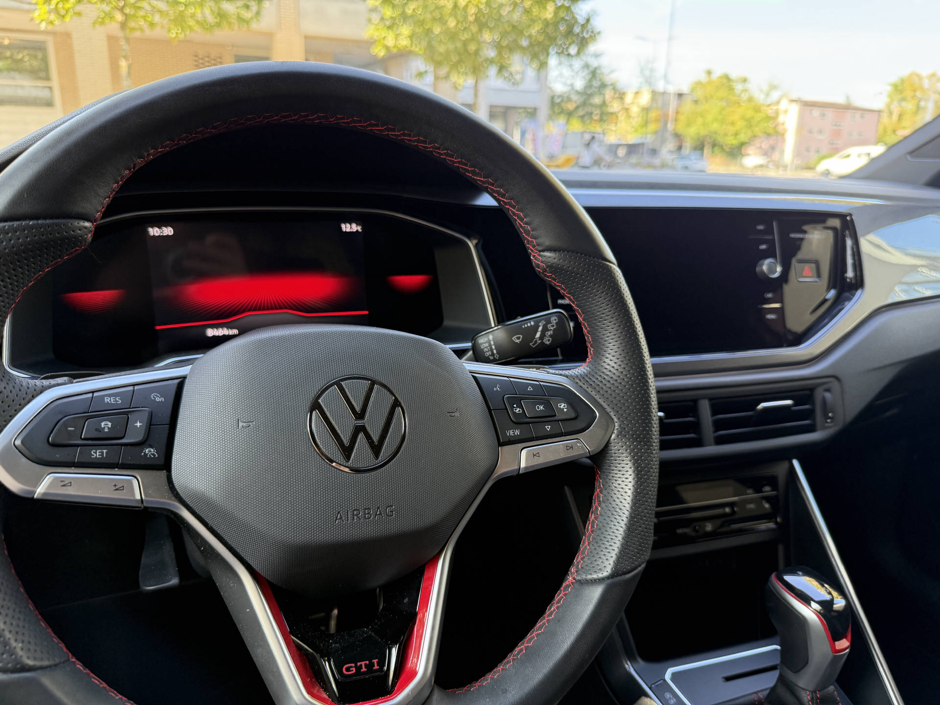 VW Polo 2.0 TSI GTI DSG-image-10