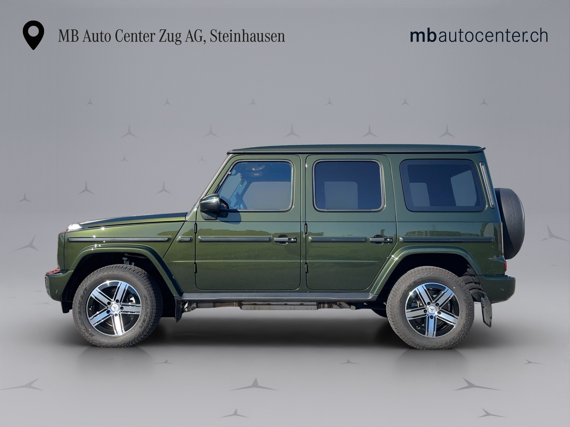 MERCEDES-BENZ G 500-showroom-element-1