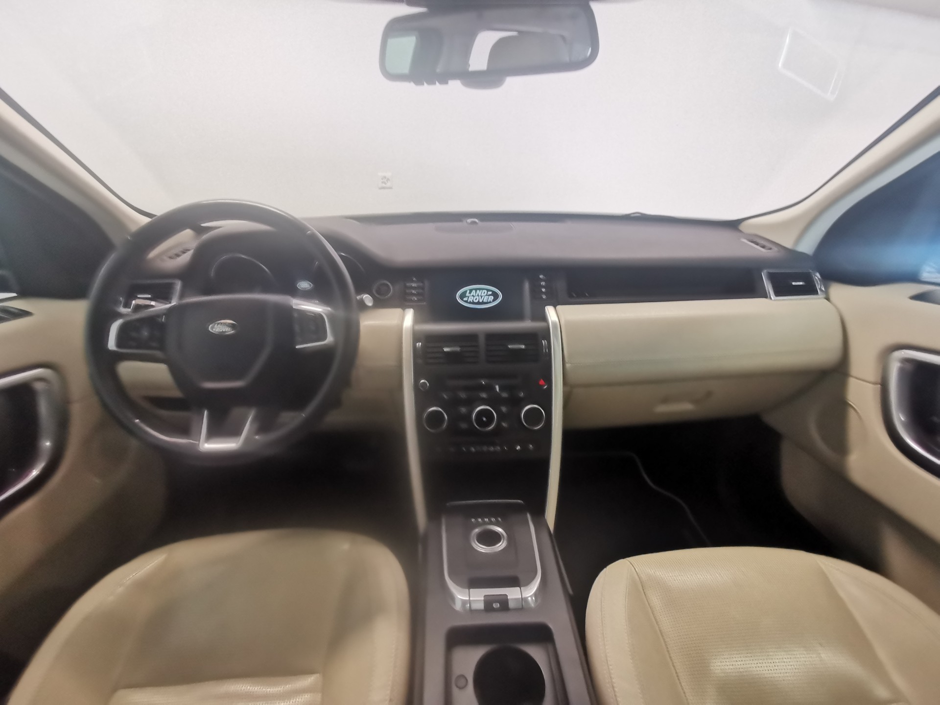 LAND ROVER Discovery Sport 2.0 Si4 HSE Luxury AT9-image-4