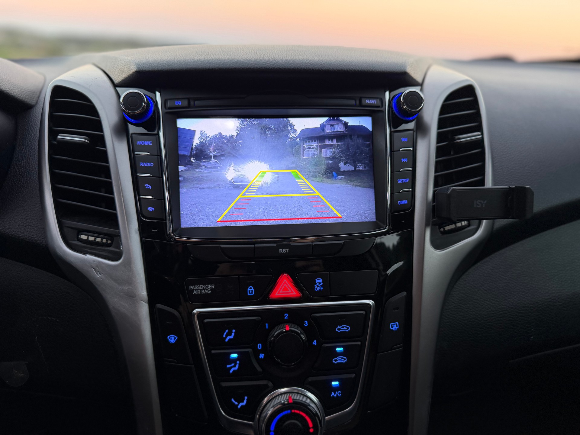 HYUNDAI i30 1.4 Comfort-image-12