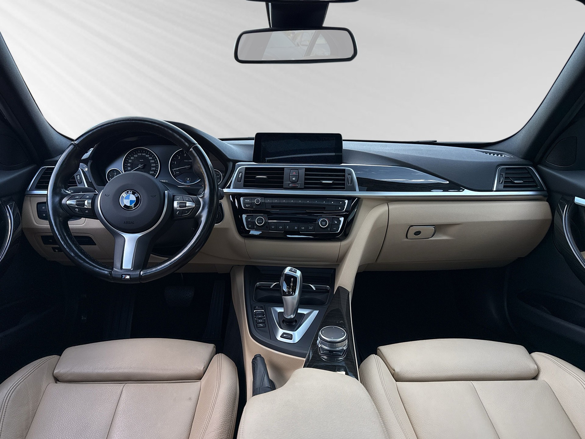 BMW 330e iPerformance Luxury Line Steptronic-image-5