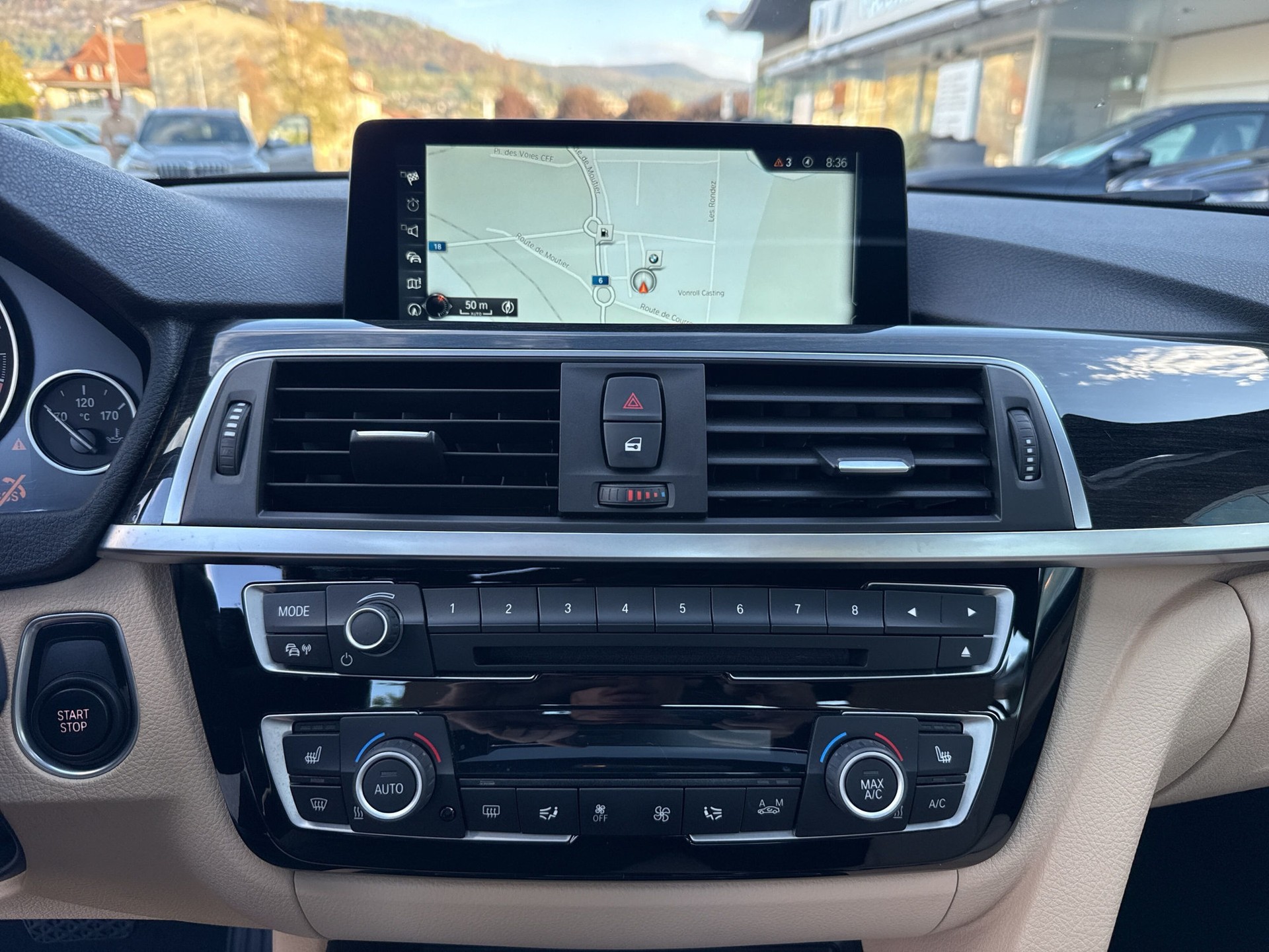 BMW 330e iPerformance Luxury Line Steptronic-image-10