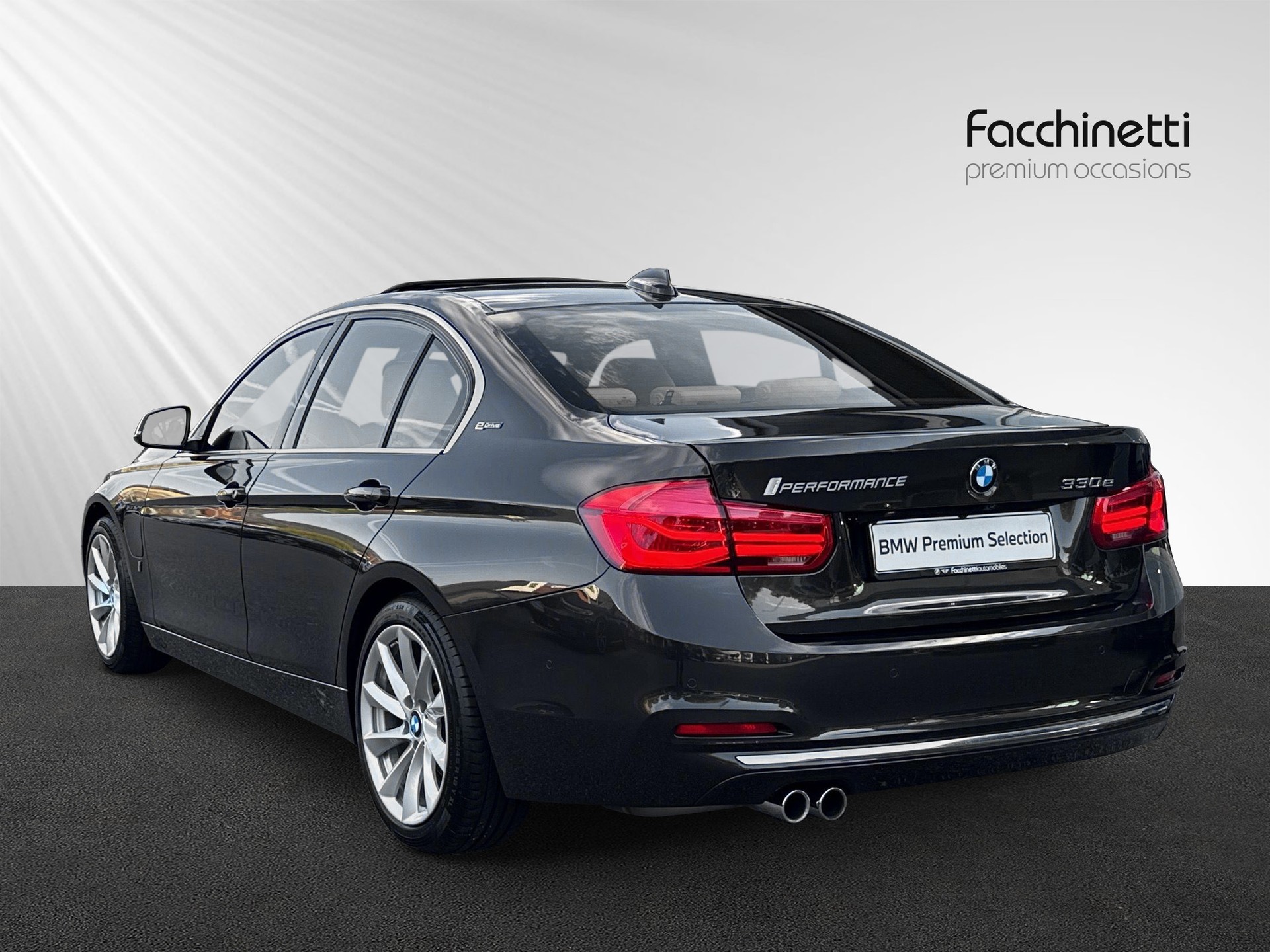BMW 330e iPerformance Luxury Line Steptronic-image-2