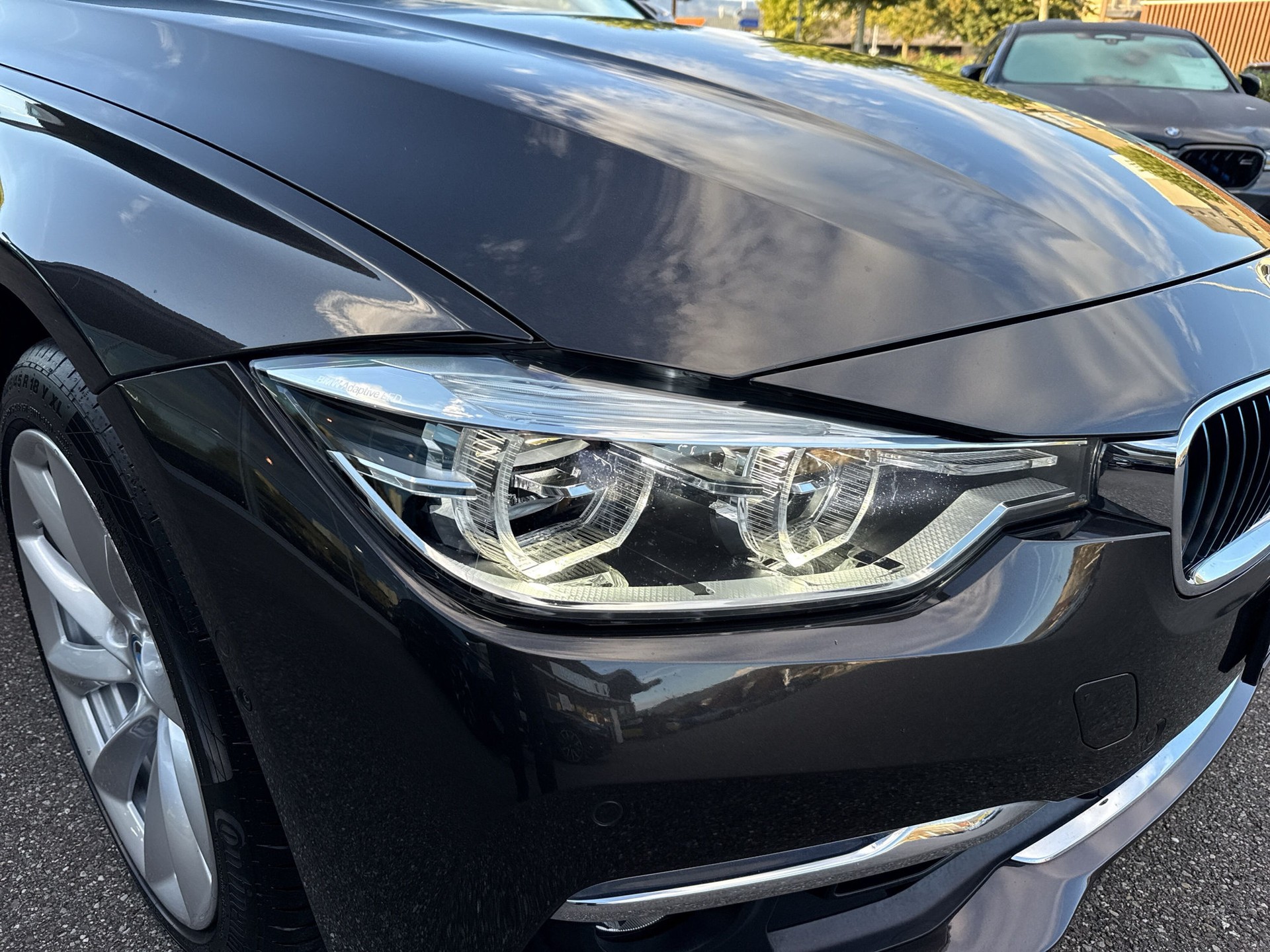BMW 330e iPerformance Luxury Line Steptronic-image-17