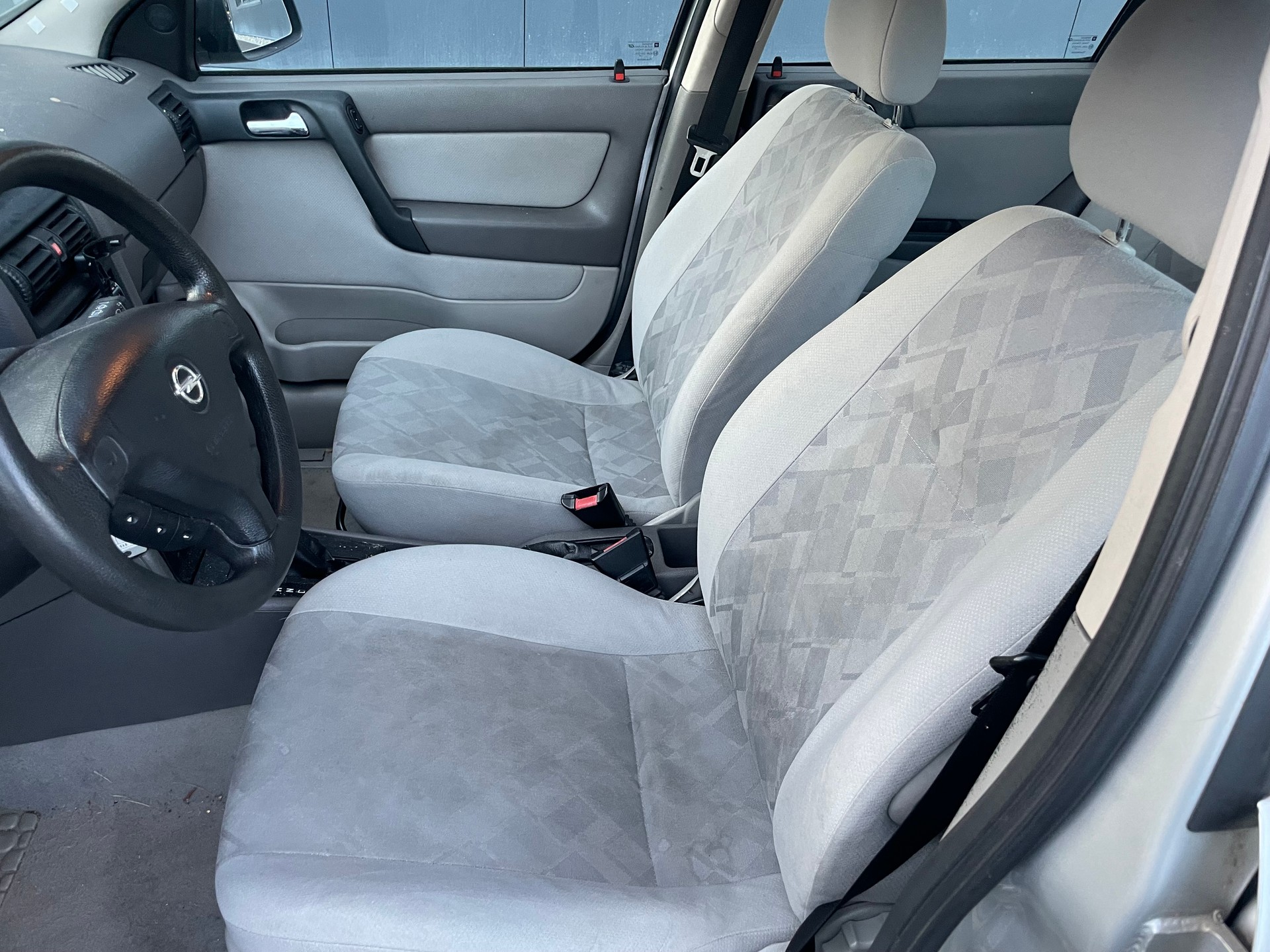 OPEL Astra Caravan 1.6i 16V Comfort-image-11