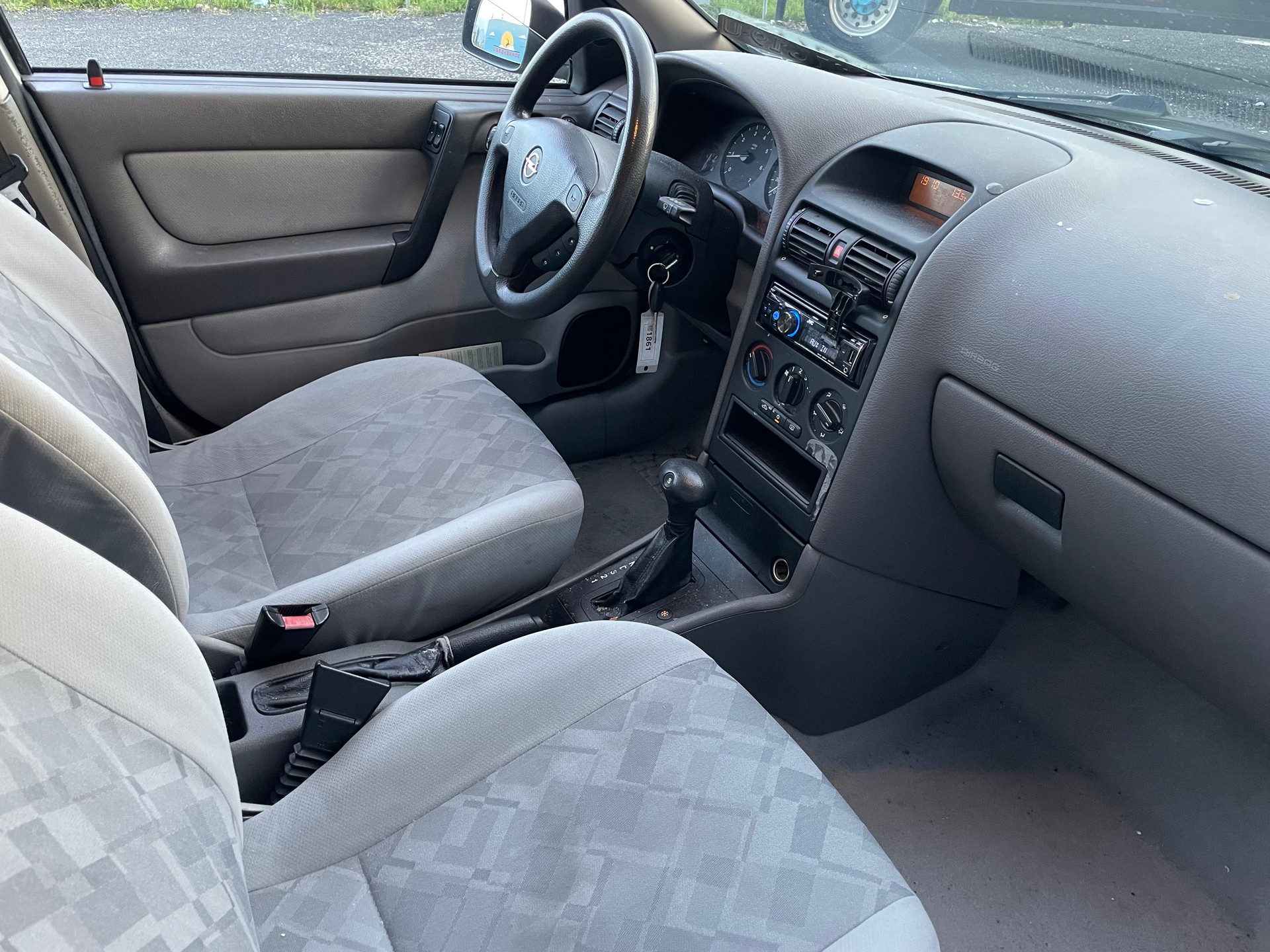 OPEL Astra Caravan 1.6i 16V Comfort-image-9