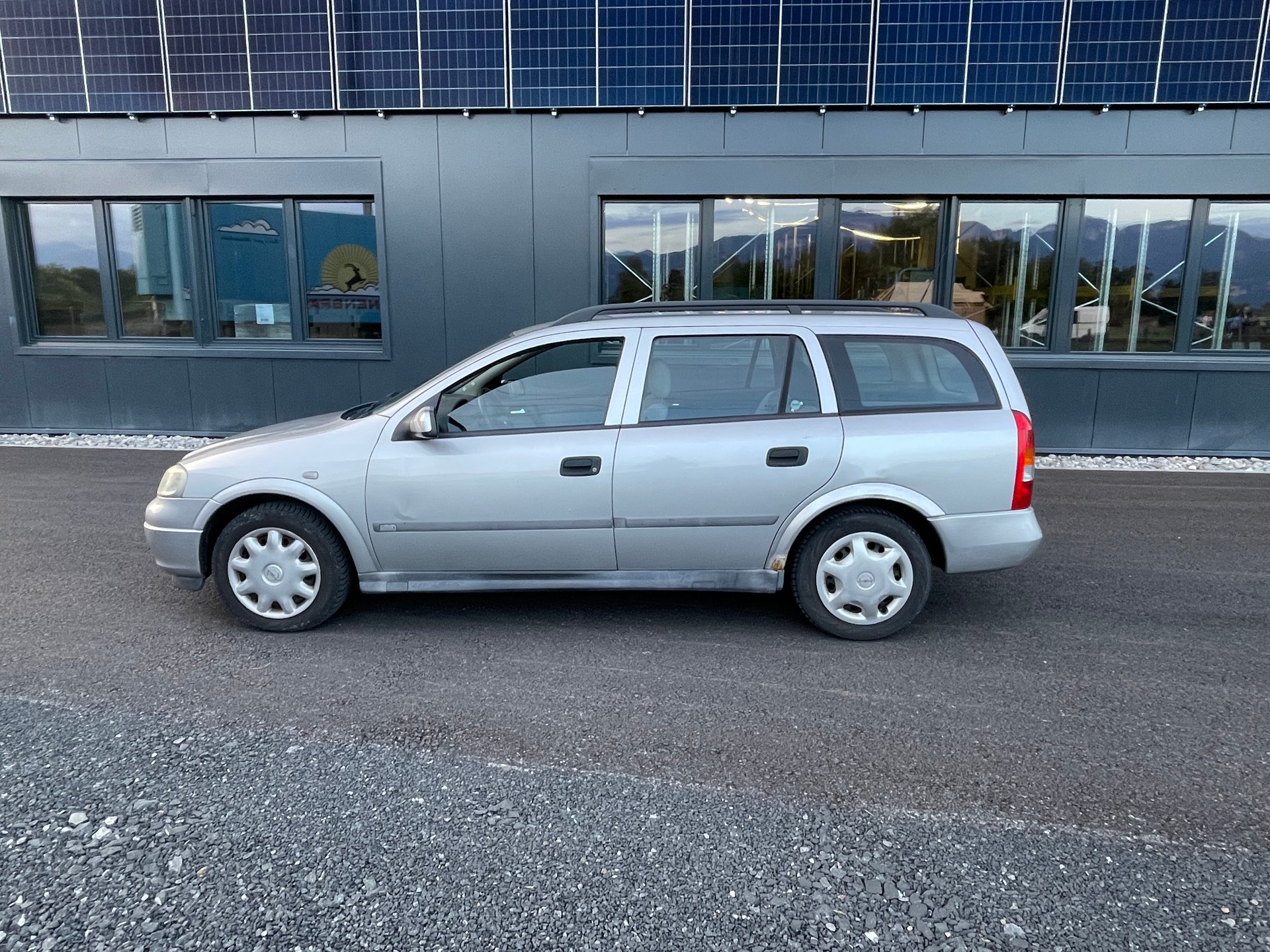 OPEL Astra Caravan 1.6i 16V Comfort-image-4