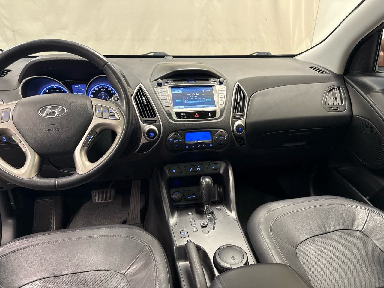 HYUNDAI iX35 2.0 CRDi Luxury Plus 4WD-image-5
