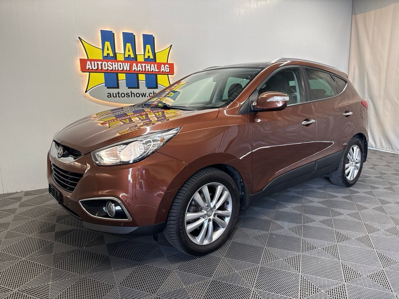 HYUNDAI iX35 2.0 CRDi Luxury Plus 4WD-image-0