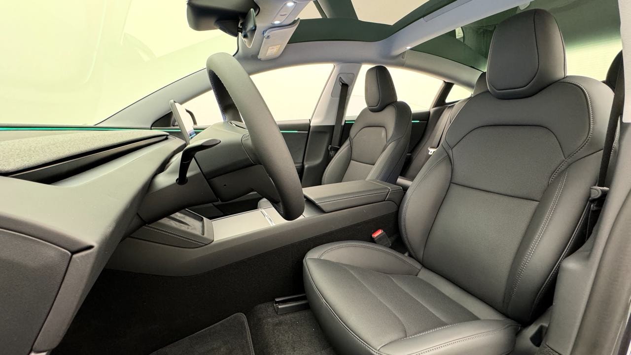 TESLA Model 3 Long Range Dual Motor AWD-image-4