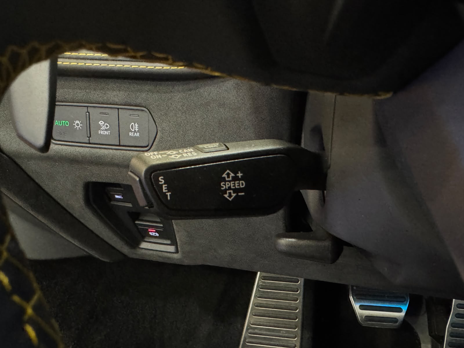 LAMBORGHINI Temerario HPEV *Giallo Auge*-image-18