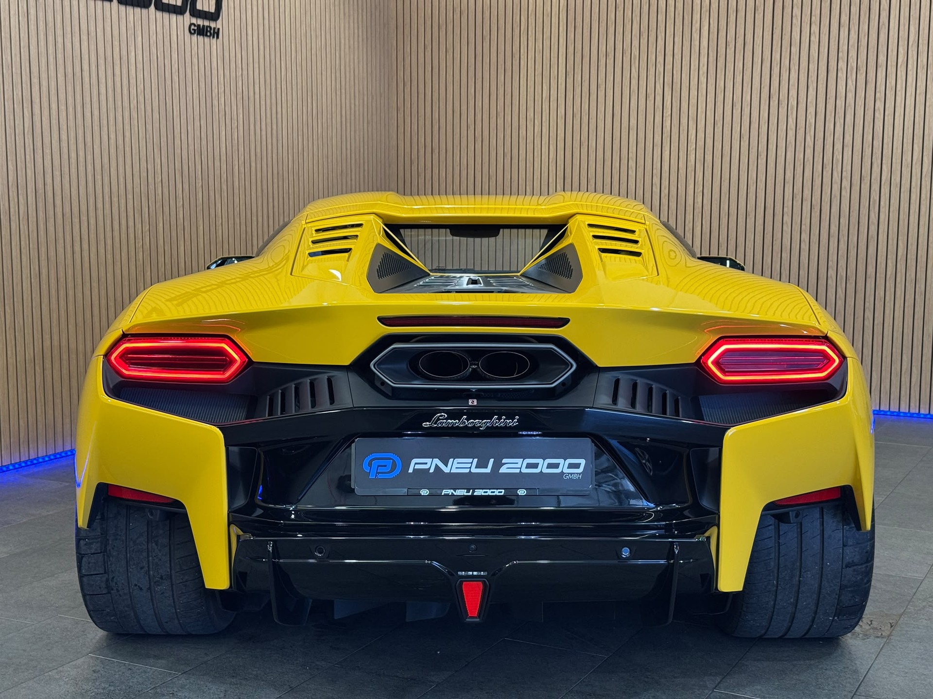 LAMBORGHINI Temerario HPEV *Giallo Auge*-image-3
